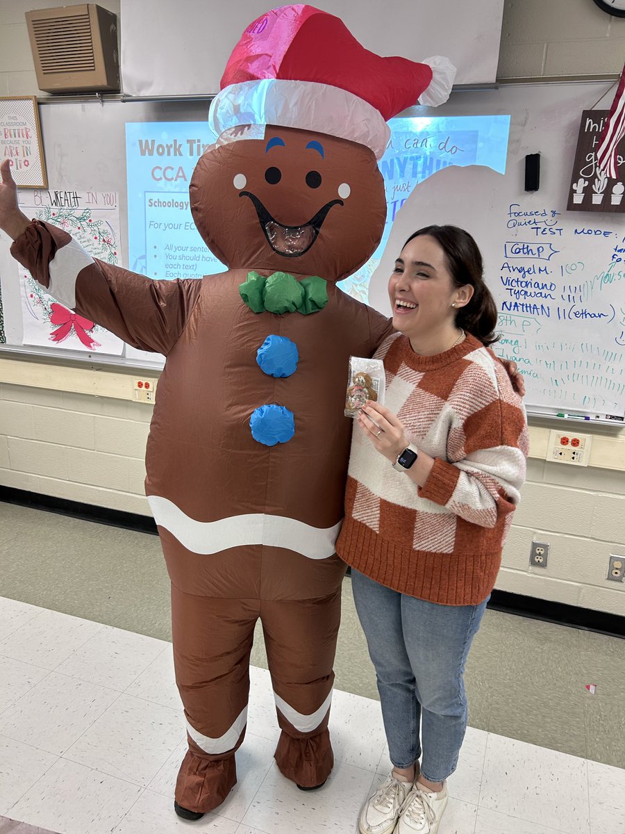 Had a visitor in class today! 🎄❄️