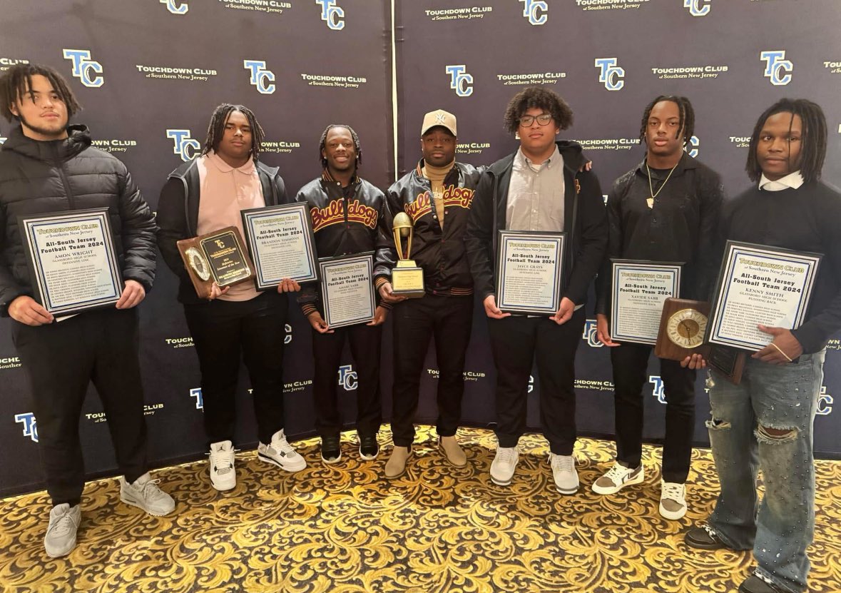 Brandon Simmons Jr (@brandon7simmons) on Twitter photo Blessed to be named South Jersey defensive lineman of the year by the Touchdown Club!!🙏🏽 <a href="/TDClubofSJ/">Touchdown Club of Southern New Jersey</a> <a href="/TimmyBreaker3/">COACH BREAKER</a> <a href="/Glassboro_AD/">Glassboro Athletics</a> <a href="/GlassboroHighfb/">Glassboro High Football</a> Blessed to be named South Jersey defensive lineman of the year by the Touchdown Club!!🙏🏽 <a href="/TDClubofSJ/">Touchdown Club of Southern New Jersey</a> <a href="/TimmyBreaker3/">COACH BREAKER</a> <a href="/Glassboro_AD/">Glassboro Athletics</a> <a href="/GlassboroHighfb/">Glassboro High Football</a>