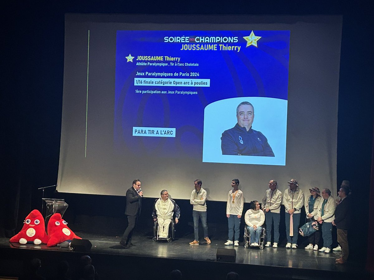 Silvia CamaraTombini (@scamaratombini) on Twitter photo Ce soir avait lieu la soirée des champions organisée par le <a href="/cdos49/">Comité Olympique et Sportif de Maine-et-Loire</a>. Bravo à tous ces sportifs dont certains ont représenté le 49 aux #Jo2024.
Merci au CDOS d’y associer les arbitres . Fière de <a href="/camaragabriel49/">Gabriel Camara</a> qui s’est vu remettre un trophée comme 133 sportifs du 49 Ce soir avait lieu la soirée des champions organisée par le <a href="/cdos49/">Comité Olympique et Sportif de Maine-et-Loire</a>. Bravo à tous ces sportifs dont certains ont représenté le 49 aux #Jo2024.
Merci au CDOS d’y associer les arbitres . Fière de <a href="/camaragabriel49/">Gabriel Camara</a> qui s’est vu remettre un trophée comme 133 sportifs du 49