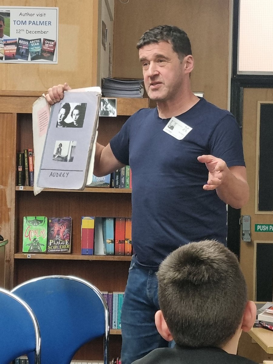 WalesLiteracy's tweet photo. An amazing afternoon with @tompalmerauthor today! Thanks for delivering such an inspiring message to our students, answering all their questions and signing their copies of your books! You certainly have a strong fan base here @WalesHigh 📚 https://t.co/PJCBYsQPQx