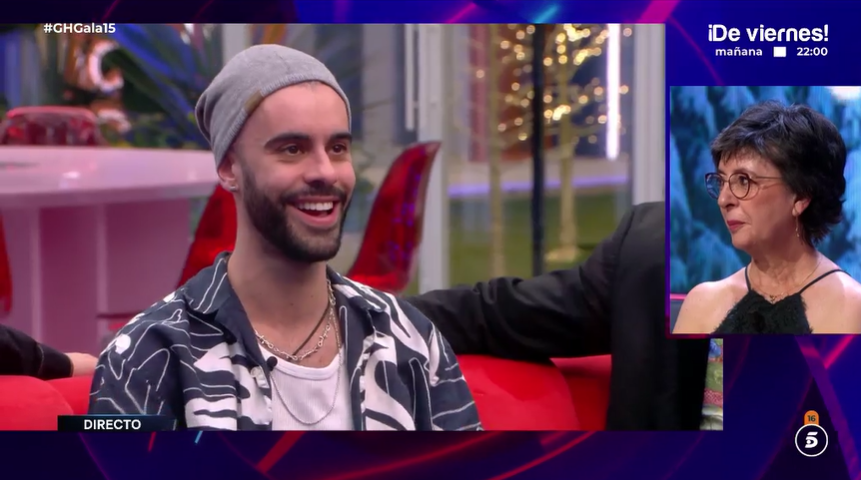 ghoficial's tweet photo. El eslogan de Ruvens: "Vota pasión, vota humor, vota Ruvens ganador" #GHGala15 https://t.co/ciB3i4e8Q7