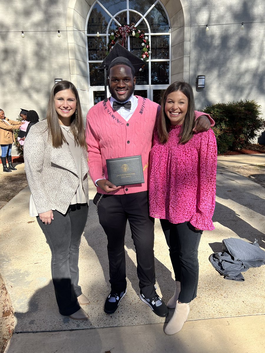 DaelynPatton's tweet image. grad 👨🏾‍🎓🫱🏽‍🫲🏾! @eccc_football