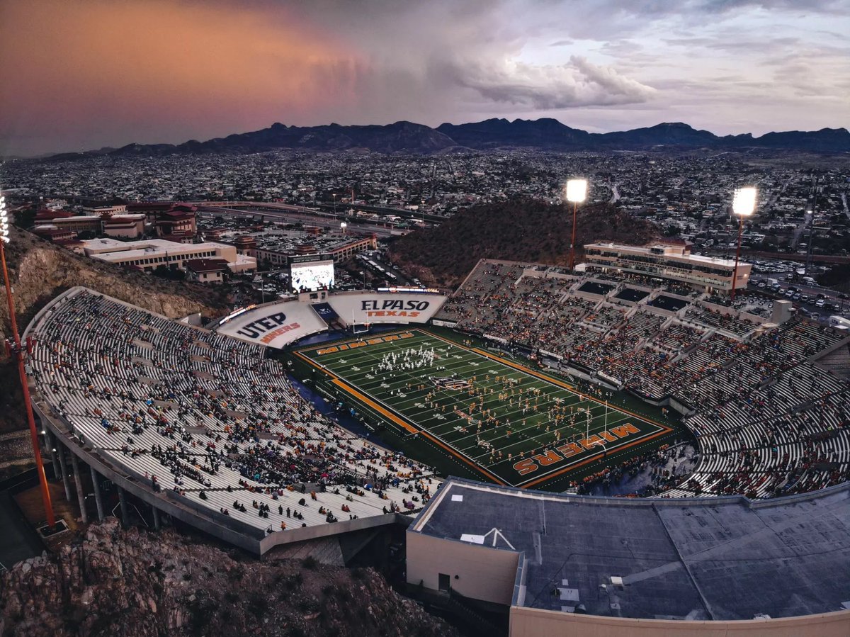 HD Davis (@hddavis5) on Twitter photo After a great conversation with <a href="/COACHJMACRB/">Jourdan McNeill</a> I am blessed to have received an offer from <a href="/UTEPFB/">UTEP Football</a>!
#PicksUp After a great conversation with <a href="/COACHJMACRB/">Jourdan McNeill</a> I am blessed to have received an offer from <a href="/UTEPFB/">UTEP Football</a>!
#PicksUp