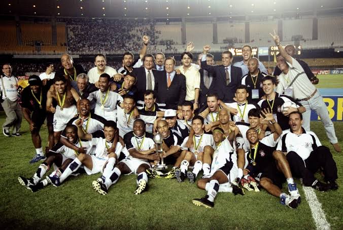 Noite de Copa tweet media