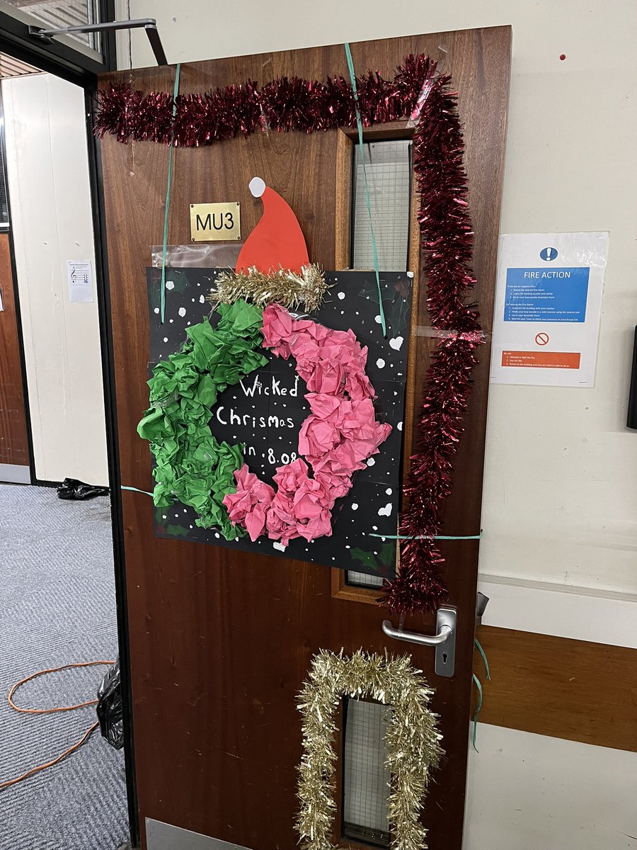 Miss_ECU's tweet photo. What a week! Tomorrow is not my working day, so wishing the best for 8.08 with the tutor wreath competition! #wicked https://t.co/N1kCbXNRv5