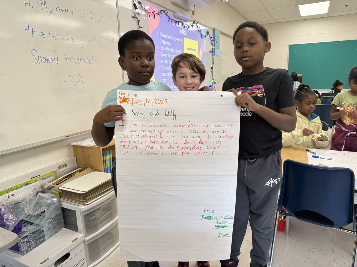 arincunanan's tweet photo. Grade 2/3 students wrote Christmas letters in groups! @StMariaGorett https://t.co/OnJRpuOlxF