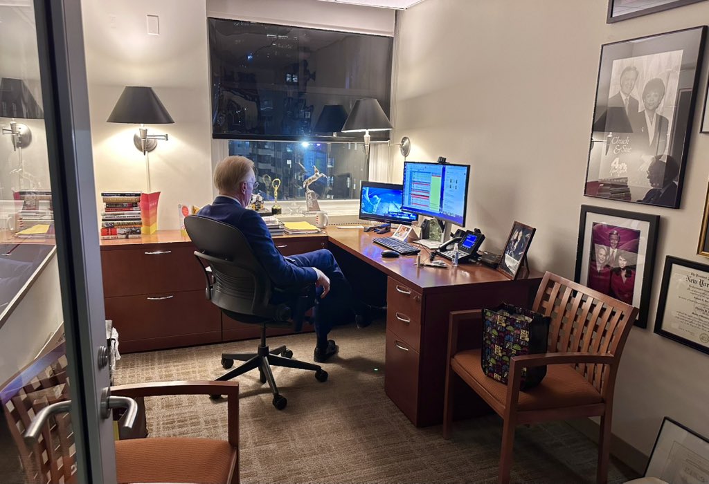 Getting ready for one last dance <a href="/NBCNewYork/">NBC New York</a> #legend #nbc4ny