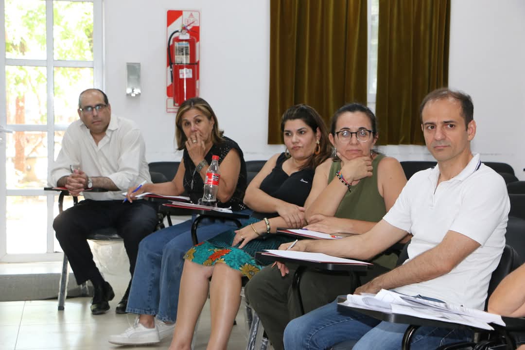 #Ahora 

La Dra. Mónica Marquina dictó en la UNSE el taller de análisis y reflexión sobre el Sistema Argentino de Créditos Académicos Universitarios (SACAU), creado por Resol. Ministerial N°2598/23, cuyas modificaciones fueron aprobadas por el Consejo de Universidades.