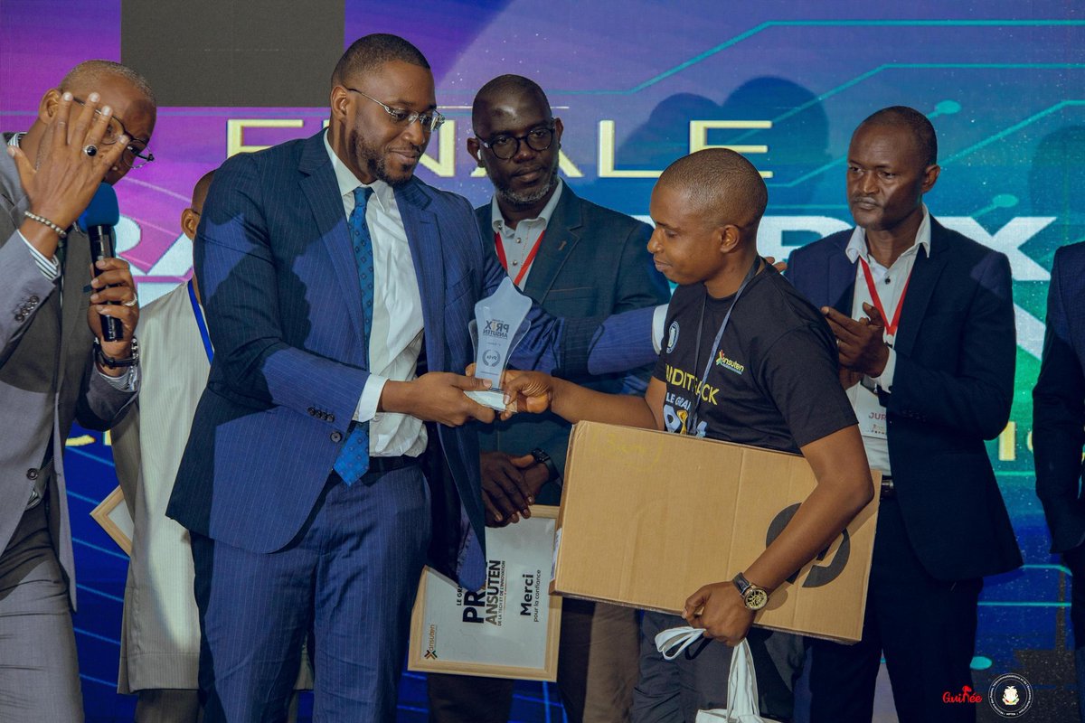 Fier de nos jeunes talents guinéens ! Hier, le Grand Prix de L'ANSUTEN a montré l'étendue de leur créativité et #Innovation avec des solutions pour la santé, l'environnement, l'élevage...  Ensemble, en soutenant nos startups nous pouvons construire l'avenir de la tech Guinéene!