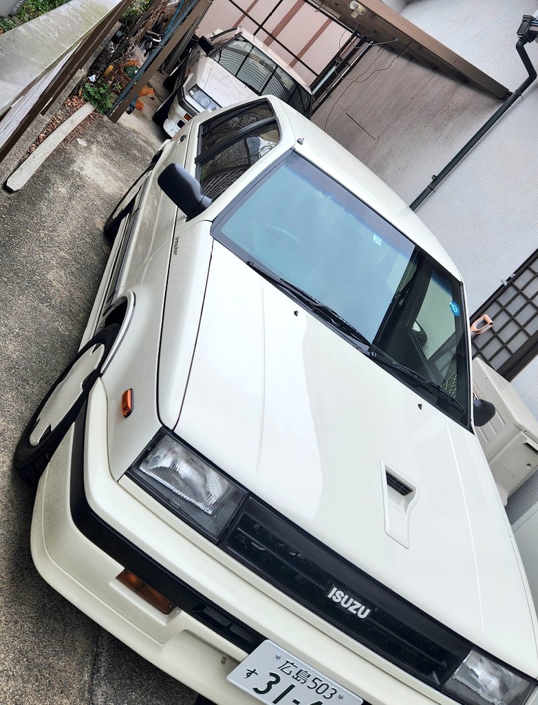 一般の誤家庭親子
(まだ足車と仕事車と母車と部品取りがある) 