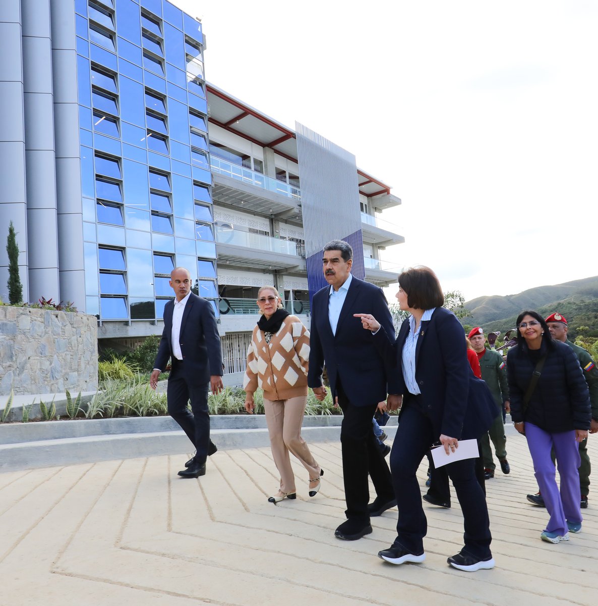 Presidente inaugura Universidad para las Ciencias Dr. Humberto Fernández Morán

En esta casa de estudios superior se dictarán 16 carreras como programas de formación

ultimasnoticias.com.ve/noticias/polit…