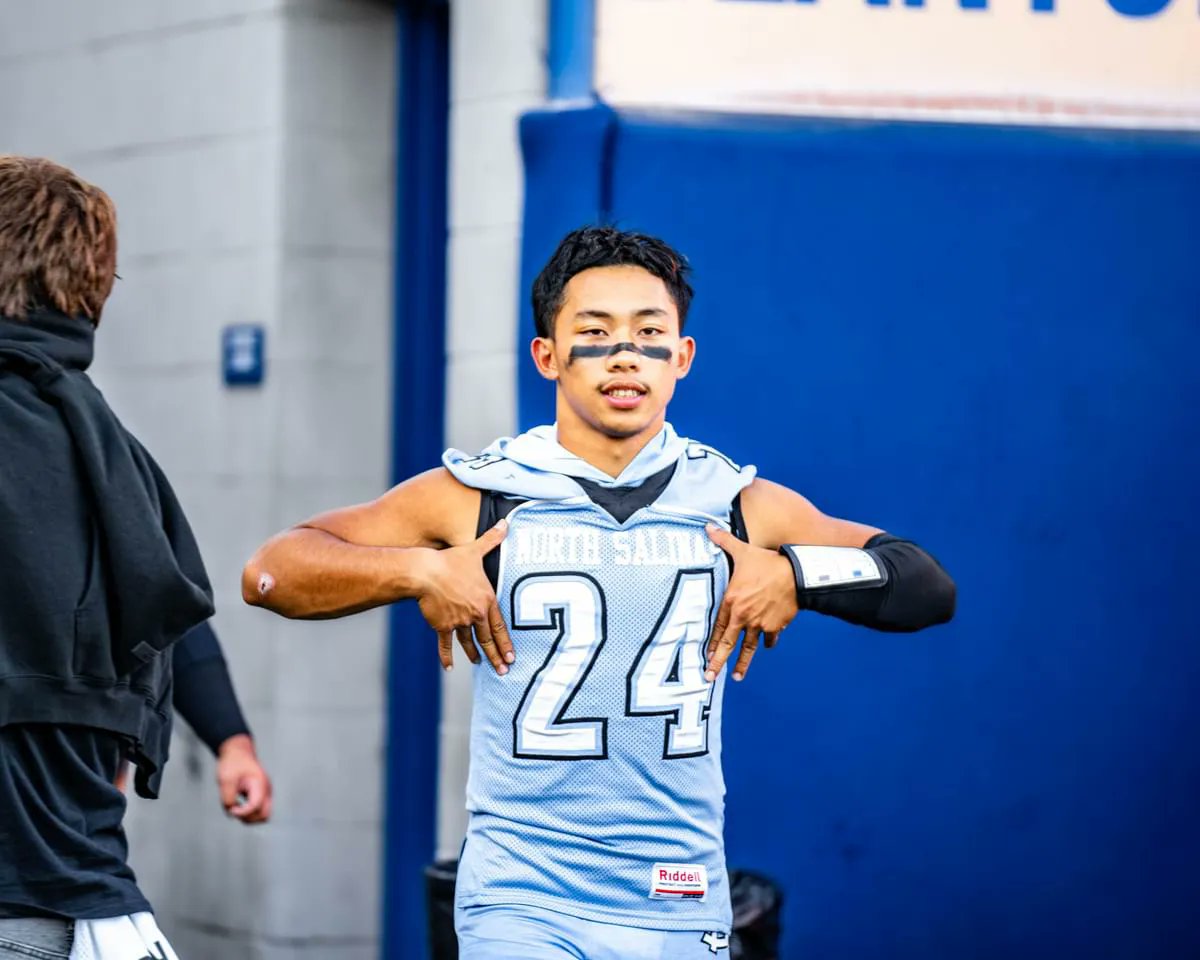 🚨Most Underrated Player in Cali is still looking for a home🚨 hudl.com/video/3/164352… #RECRUIT #Senior #AGTG #Collegebound #Playmaker