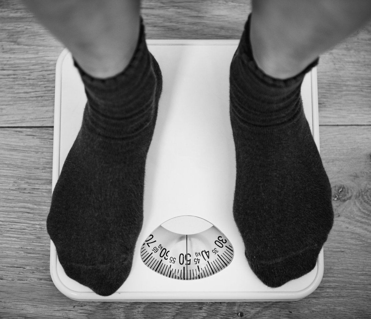 Arbiarso_W's tweet photo. BERAT BADAN IDEAL TAPI RISIKO KEMATIAN 2X LEBIH TINGGI? KOK BISA?

Sebagai anak sport science, saya perlu jelaskan karena ini penting banget.

👉🏽 Silahkan repost dan simpan thread ini.

🔥A Thread🔥 https://t.co/iy9DThfSIB