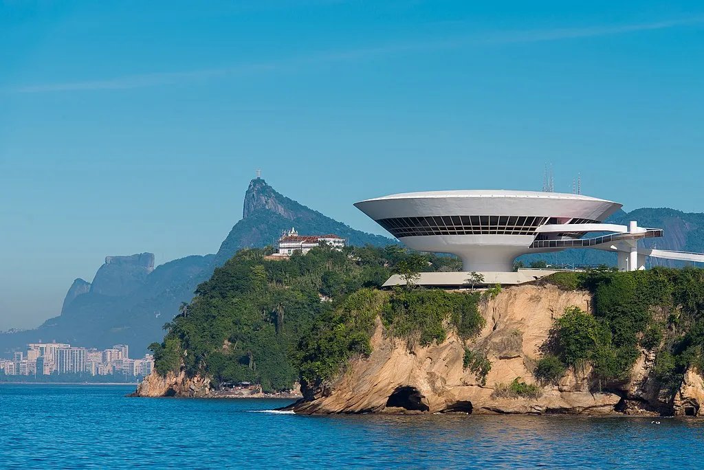 zattodan's tweet photo. JOGOS PANAMERICANOS DE 2031

O Brasil pode voltar a sediar um novo evento esportivo em 2031. Os Jogos Pan-americanos são um evento multiesportivos que reúne atletas das Américas, dando vagas olímpicas em vários esportes. Mas onde? Atualmente há uma acirrada disputa em curso. https://t.co/GD1zXlWkoS