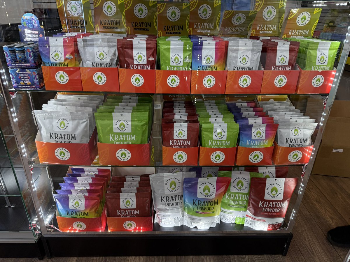 If your display doesn’t pop like this, what are you waiting for? #smokeshop get your Mitra Fresh starter kit, which includes one display case of everything we make.