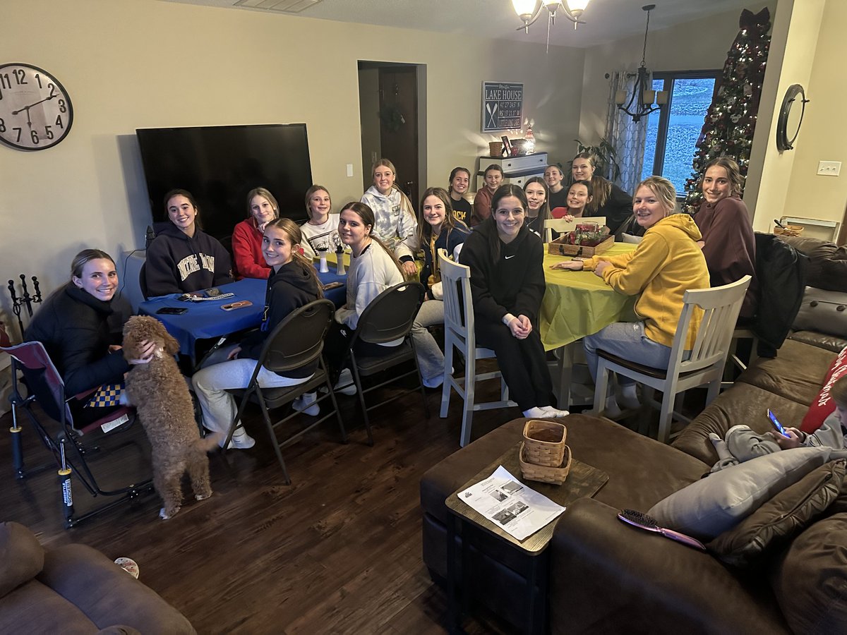Shout out to the Molargik and Coney family for hosting team dinner number two!! Love it!