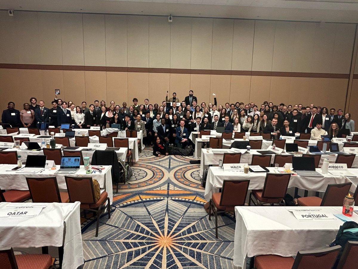 ETBU's tweet photo. Eight students from ETBU recently participated in the American Model United Nations (AMUN) International Collegiate Conference in Chicago, Illinois, from November 23 to 26, 2024. Read more at https://t.co/IzZ2RvFegZ. https://t.co/zh9XPZ5uW6