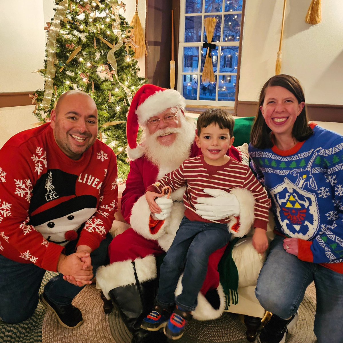 The #Christmas2024 edition of the #MatterhornMix is on tonight from 8pm onwards. Let's play some #trance #xmas2024 tunes to ring in the festive period. Thank you for another incredible year on <a href="/WRFL/">WRFL 88.1 FM</a> and wrfl.fm. Peace and Love Matterhorn family x