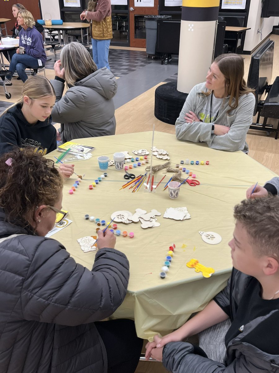 What a super fun Family Book Night with “What Comes Next” at #AISEast !!  Thank you <a href="/sobrien611/">Sarah O'Brien</a> for this great event and Misty Eyes Animal Center!!  <a href="/RobBuyea/">Rob Buyea</a>
