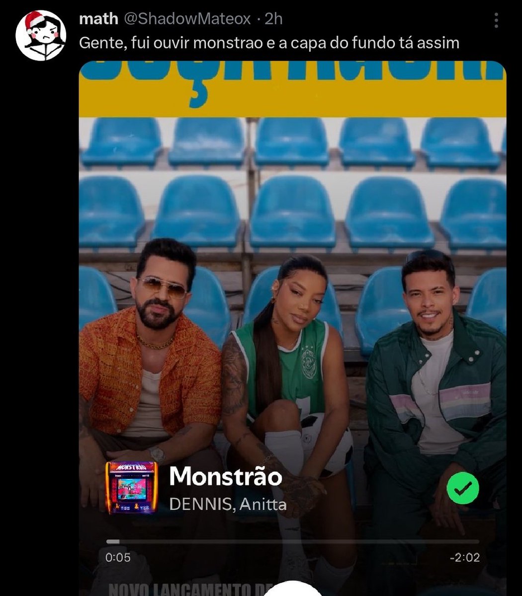 damonitto's tweet photo. mas tá certo amr o monstrão tá bem no meio https://t.co/qRrT9O6x45