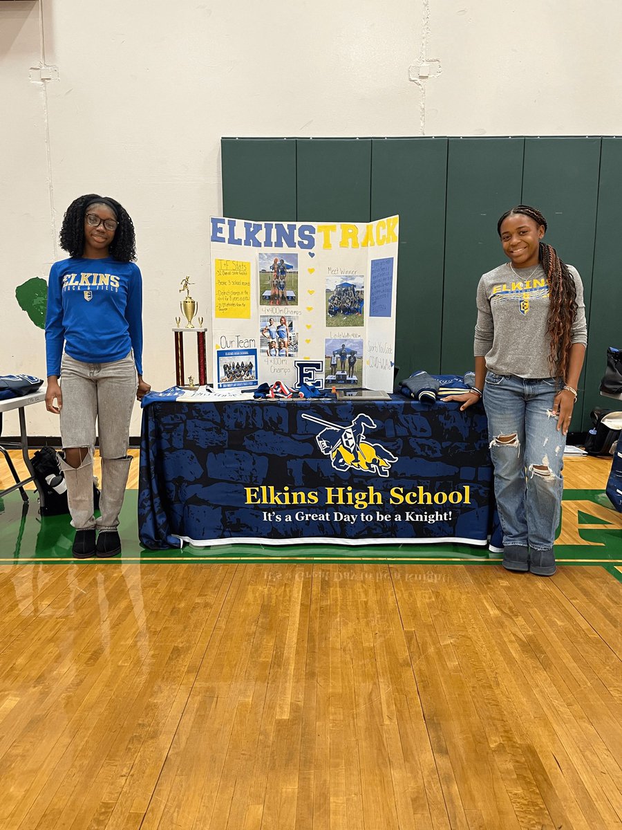 ElkinsTrack's tweet image. Proud of Kaiya and Zoe for representing Elkins High School at the Quail Valley Middle School Career Day. @CourtneyMuceus @djackson11SU @FBISDAthletics
