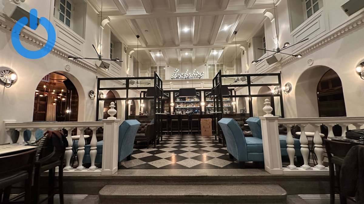 EncompassAV's tweet photo. 🎶 Timeless Sound 🎶

For over 20 years, the sound system at The Berkshire Room Chicago continues to deliver stunning audio. 

Powered by Martin AQ (predecessor to CDD), it proves that expert installation &amp; premium tech stand the test of time.

#EncompassConnect #AVSolutions https://t.co/CrPZQ4MqG8