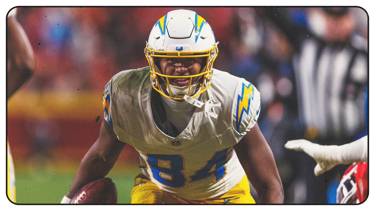 "Now he gets his shot."

Meet #Chargers tight end Stone Smartt, a former college QB who's in line for a bigger role Sunday against the Bucs.

chargers.com/news/stone-sma…