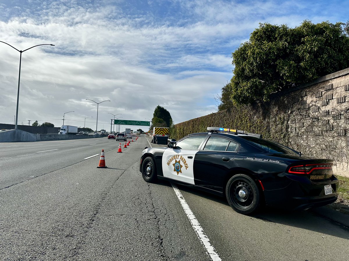 CHPHayward's tweet photo. There is an emergency closure for pothole repair on westbound SR-92 to Industrial blvd. The two far right lanes and off-ramp to Industrial Boulevard will be closed until approx 1800 hours. https://t.co/Wj2pChXXRK