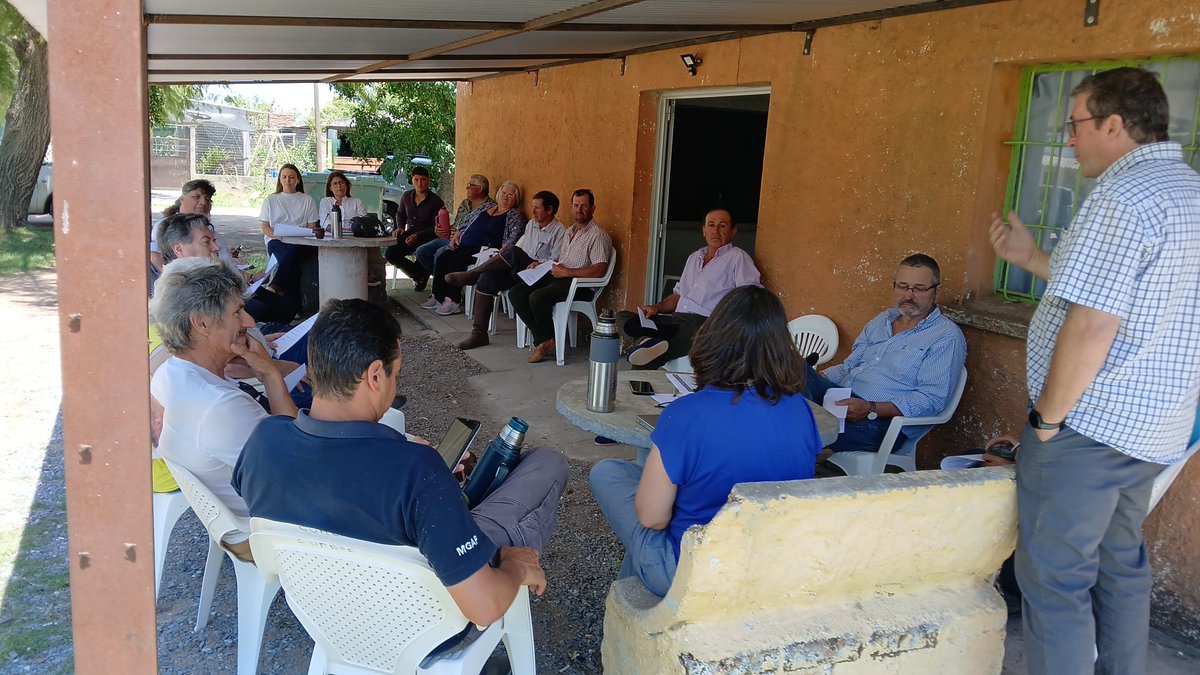 PlanAgro's tweet photo. #Ayer en📍La Charqueada, Treinta y Tres
Reunión de la Mesa de Desarrollo Rural #MDR33
✔️PNAF #ProductorFamiliar
✔️"Mujeres de la Granja II"...
ℹ️🖼️👉 https://t.co/rCDhH5dFKH
Colonos "Los Ceibos" @MGAPUruguay #RepMicrofinanzas #INC @comuna33 #Productores Ing. Barreto #PlanAgro https://t.co/rgOCgyicSc