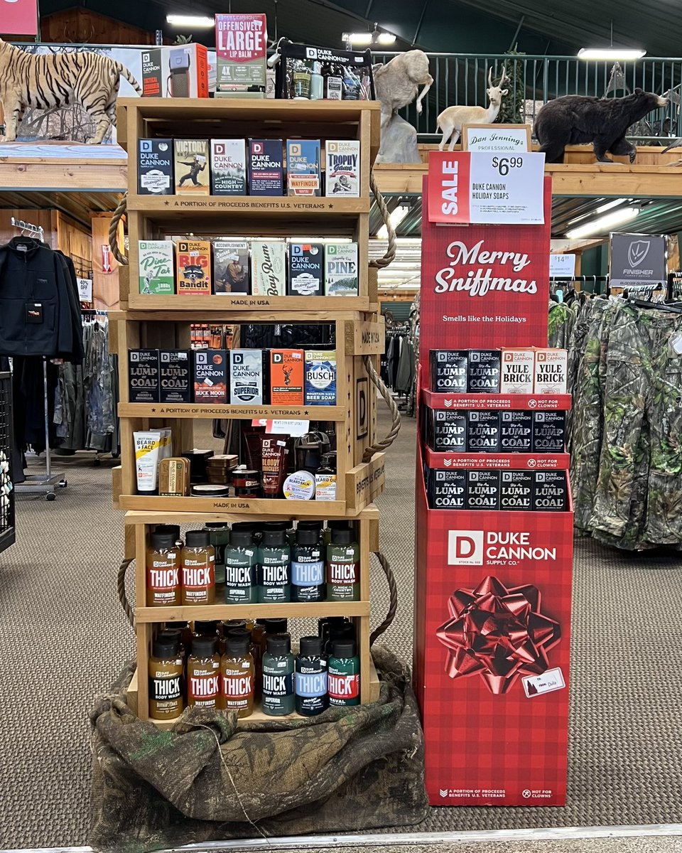 vanceoutdoors's tweet photo. 12 Deals of Christmas, Day Eight.
Duke Cannon's high-quality grooming products make the ultimate stocking stuffer for the men in your life.
#dukecannon #mensgrooming #stockingstuffers https://t.co/Jbxa5B9mUK