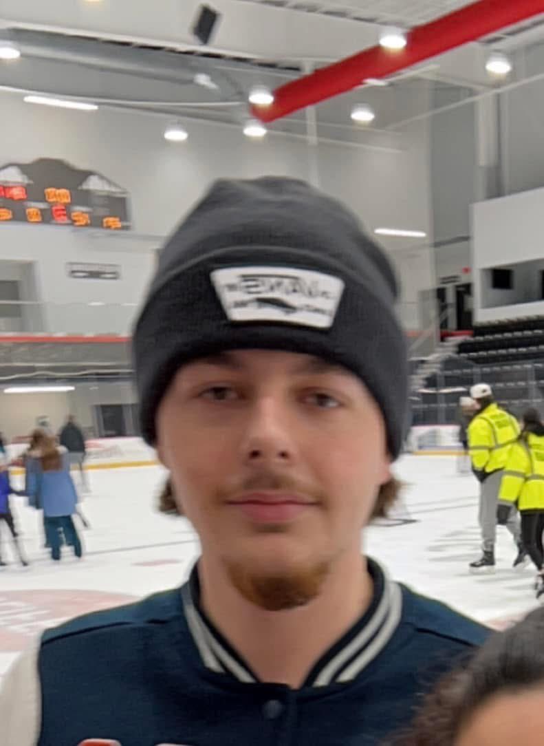 sydmaddison's tweet photo. I know most of my followers are in Texas, but if y’all could please retweet this to get it to people in New York State I would really appreciate it. My cousin is missing and is believed to be endangered. If you see this and happen to know something please DM me. https://t.co/WUqMG4JoFp