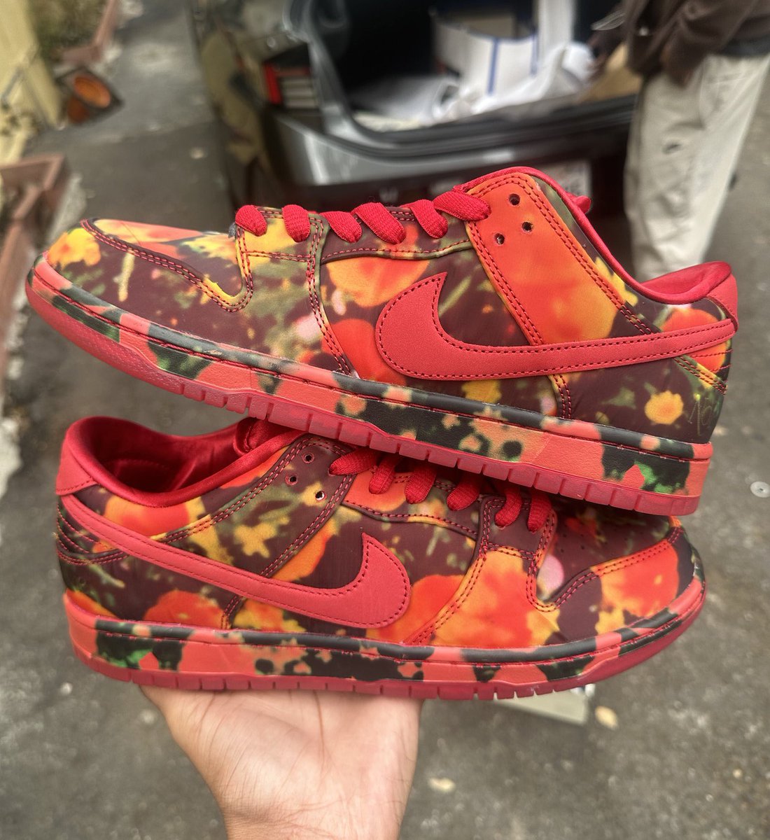 Ovrnundr's tweet photo. Wizard of Oz x Nike SB Dunk Low 🔮

• Skate Shops - December 19th
• SNKRS - December 23rd
• $135 dollars https://t.co/NsT8AcAEh1