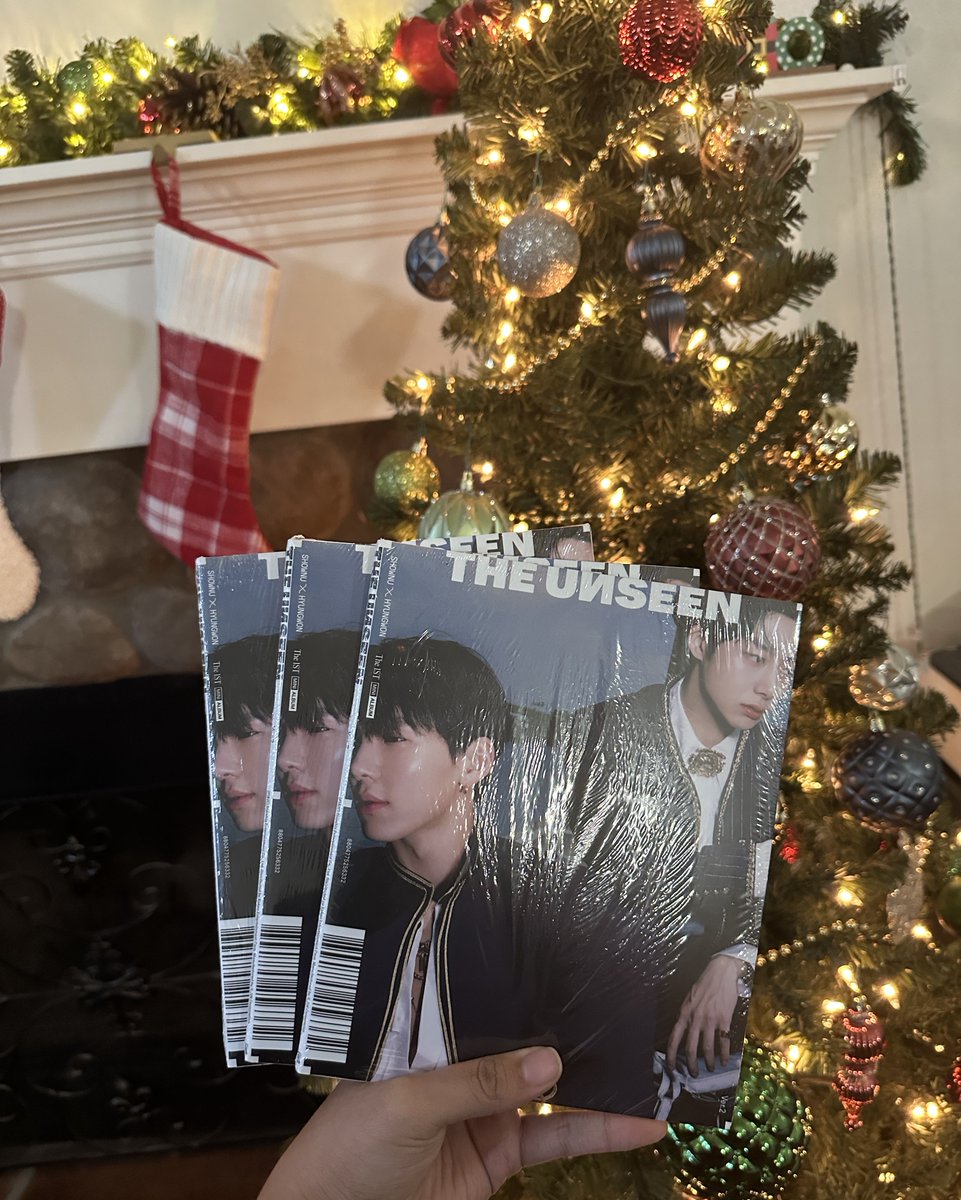 USA/PR ‘The Unseen’ Album GA🎄

-3 winners (each receives 1 album)
-Ends tomorrow 12/12 at 10am PST
-Winners announced 12/12 at 11am PST, must respond by 12/12 at 3pm PST
-Open to all with US/PR/GU etc. addresses eligible for USPS Media Mail
-To enter: Like/RT thats all
