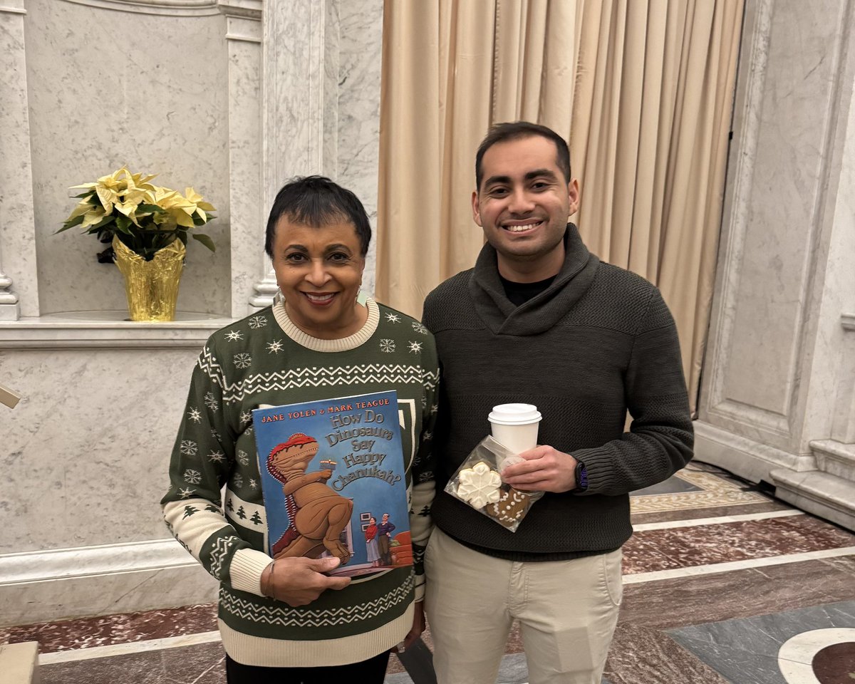 RaheemHashmani's tweet photo. Was able to get a photo with @LibnOfCongress. Dr. Carla Hayden is the 14th Librarian of Congress and the first woman and African American to hold the position! She’s a trailblazer in making knowledge and history accessible to everyone. @librarycongress https://t.co/vtNezPm8eB