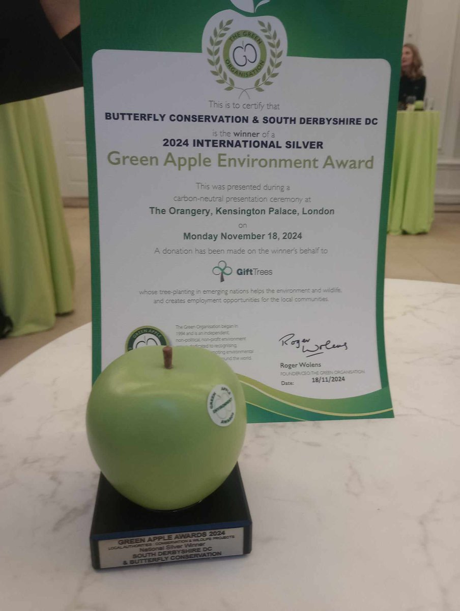 RoslistonEnvEd's tweet image. It's a WIN for butterflies in South Derbyshire & for us!
Our butterfly project, led by @savebutterflies WON a Green Apple Award @TheGreenOrg
orlo.uk/7O1xQ
southderbyshire.gov.uk/butterflies
Working with landowners across @NatForestCo
Together we achieve more @SDDC
@SDCparklife