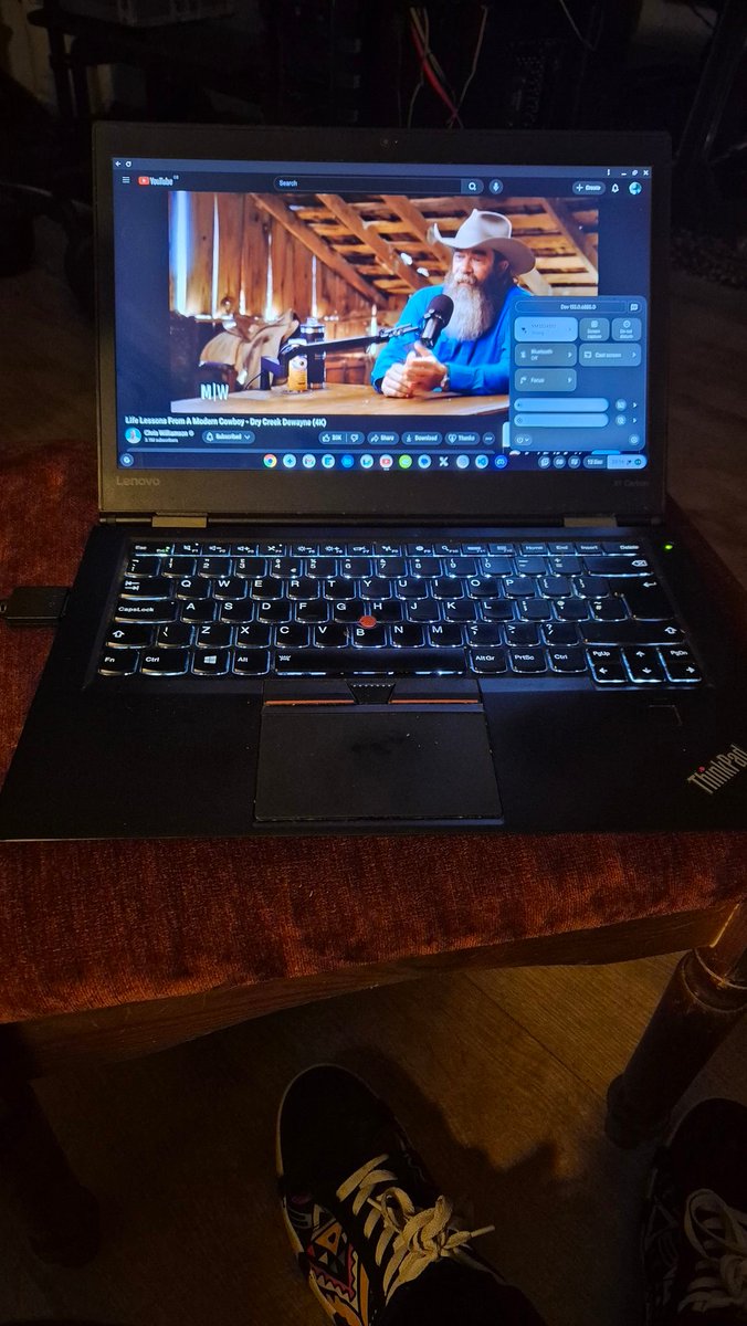 drbradley46's tweet image. This #thinkpadthursday im enjoying some vids in my chill out corner in studio running #thinkpad  x1 carbon 4th gen w/ #chromeosflex 
Its a delightful experience honestly,  

I may have to buy a proper @lenovo chromebook in the future