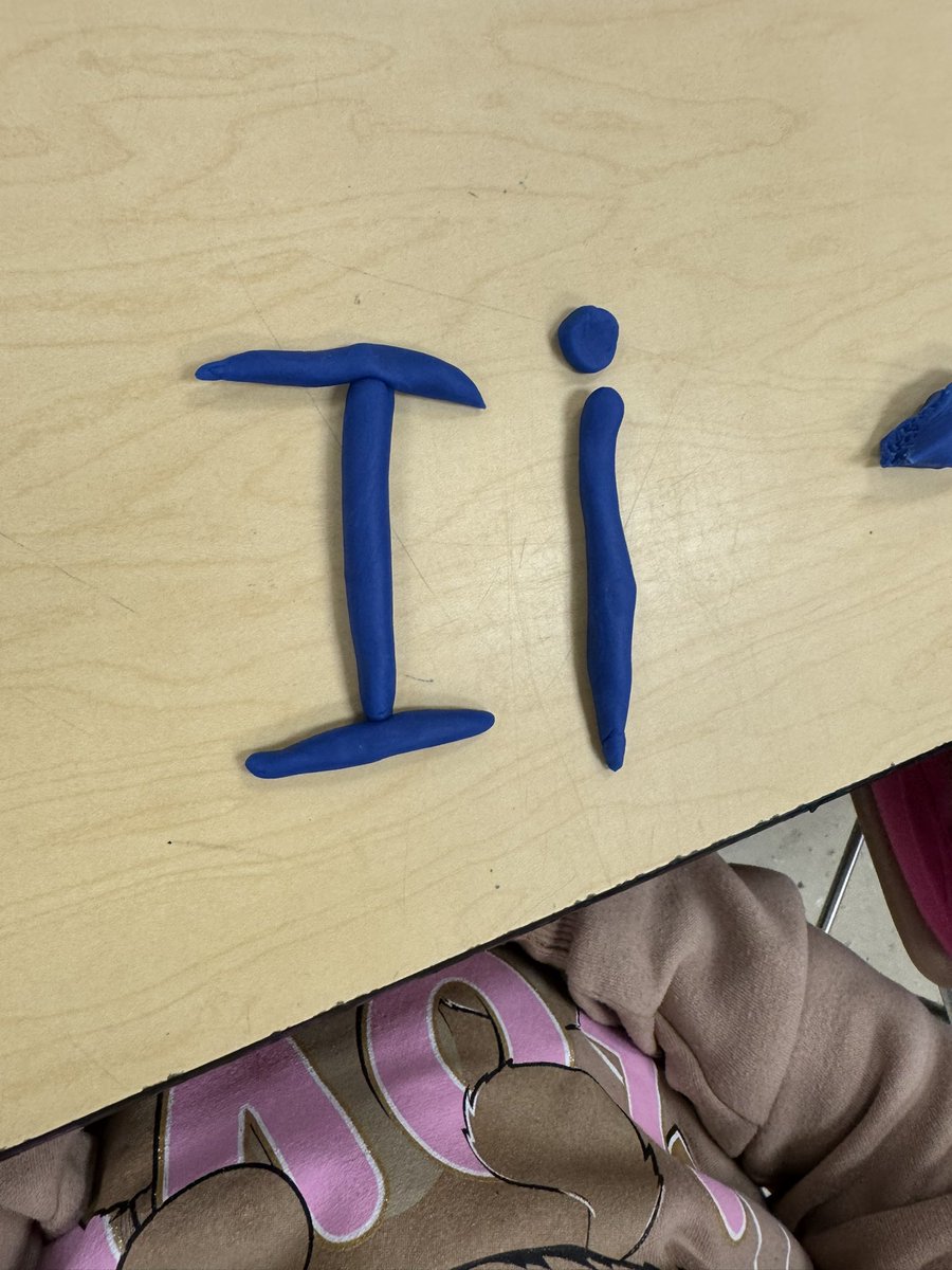 Mrs. Hays tweet media