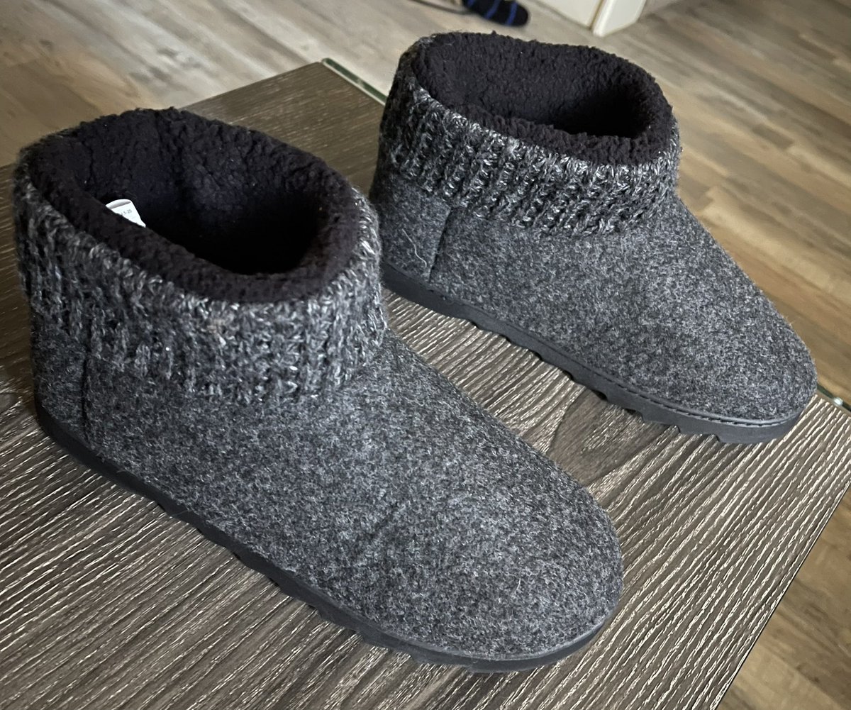 _Beeloveit's tweet photo. Cozy Girl Season 🧶 https://t.co/7bWMfv4UTW