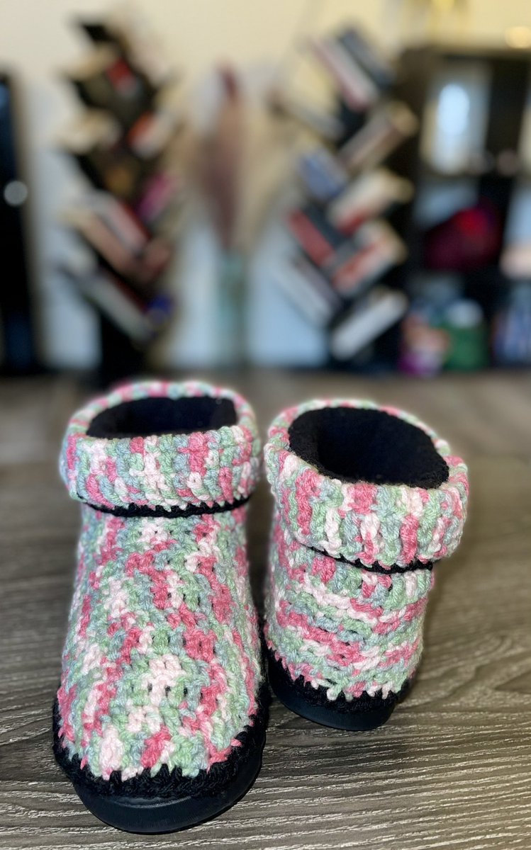 _Beeloveit's tweet photo. Cozy Girl Season 🧶 https://t.co/7bWMfv4UTW