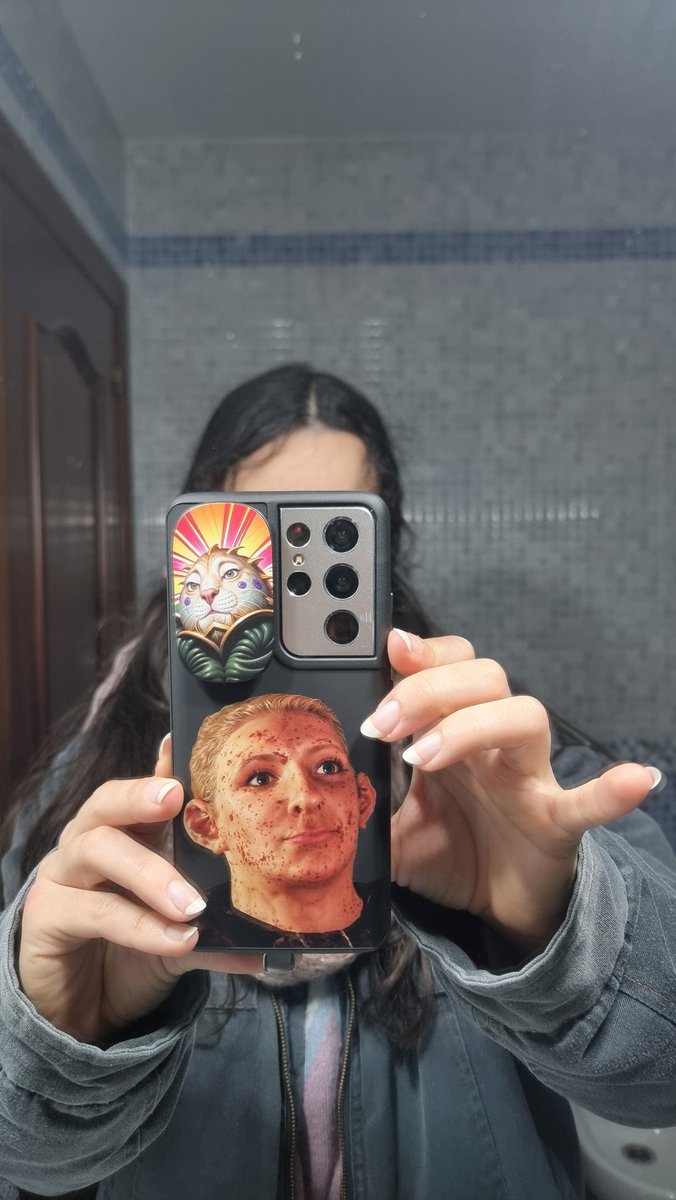 albalobato's tweet photo. fans de #dragonage tengo la mejor funda para el móvil del mundo https://t.co/xN1Fzy4gyU