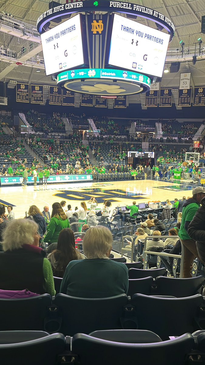 Coach Fron tweet media