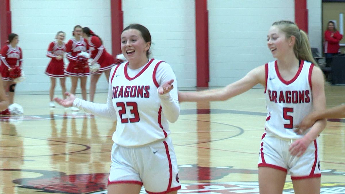 KurtPegler's tweet photo. Extra Effort: Senior Allie Lambe making a difference on and off basketball floor at Pekin

Story: https://t.co/72P0lJVGFE https://t.co/44RjQMCJfH