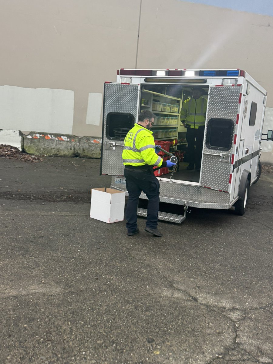 RichardCabezza's tweet image. On my daily commute in #Seattle #SODO is no joke!