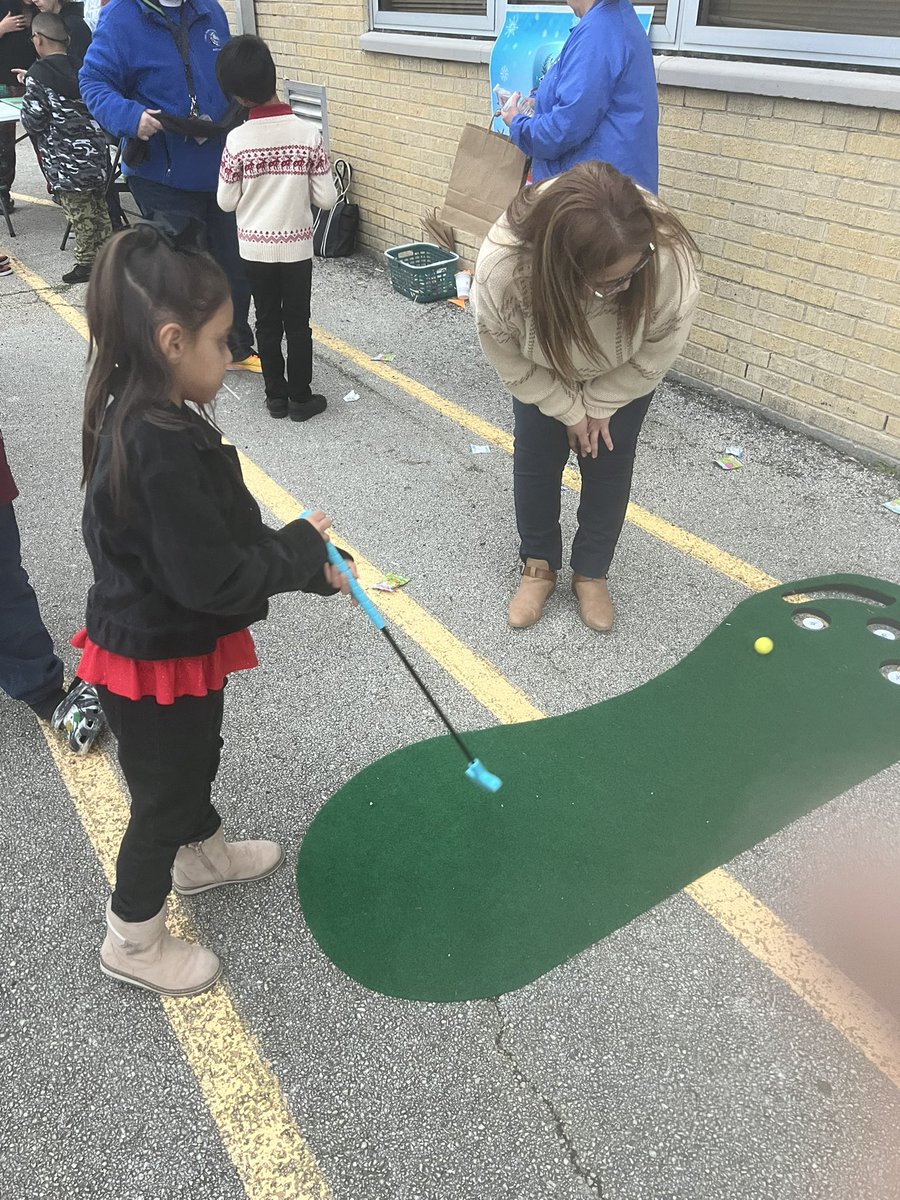 Jennifer Orrantia (@msorrantia) on Twitter photo It’s beginning to look a lot like Christmas at our Winter Wonderland festival!! <a href="/LomaParkES/">Loma Park Elementary</a> <a href="/EISDofSA/">Edgewood ISD</a> It’s beginning to look a lot like Christmas at our Winter Wonderland festival!! <a href="/LomaParkES/">Loma Park Elementary</a> <a href="/EISDofSA/">Edgewood ISD</a>