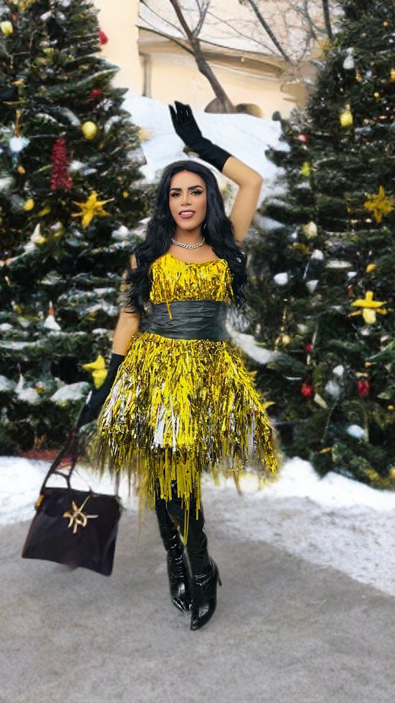 Marilyn23072474's tweet photo. 🎄🎅✨️
#Navidad #SanLuisPotosí #GlitterBeer #TransIsLove #TransIsBeatiful #TransMexicana #TransPotosina #Trans #LGBT #Rt https://t.co/L0iYplSyjG