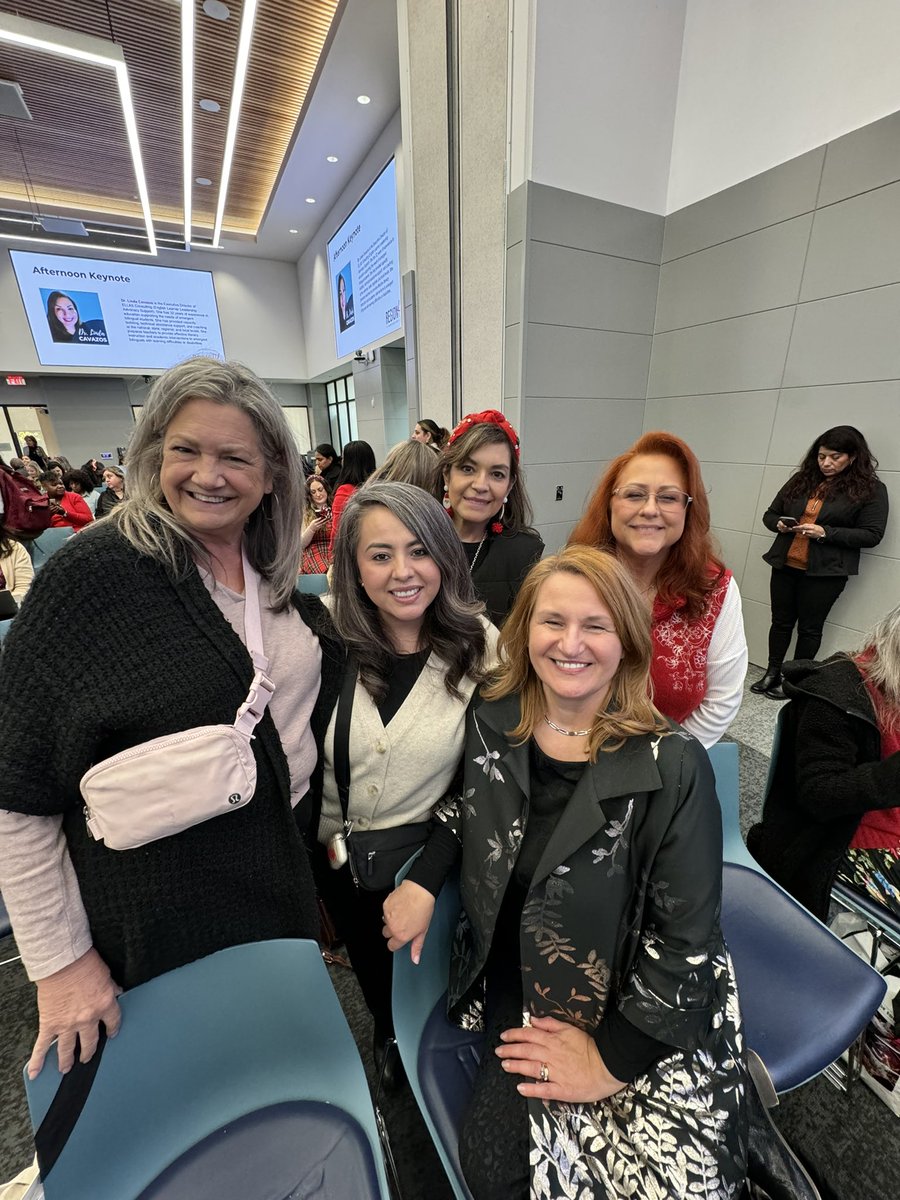 ᑕᗩᖇᗰEᑎ ᒍᑌᒪIᗩ ᑎGᑌYEᑎ🌎 (@cjnguyen10) on Twitter photo Such a joy learning and growing with the amazing <a href="/KatyOOL/">𝕂𝕒𝕥𝕪 𝕀𝕊𝔻 𝕆𝕆𝕃</a> emergent bilingual advocates at the Region IV BL/ESL conference! And hearing from the fabulous <a href="/AndreaHonigsfel/">Dr. Andrea Honigsfeld</a> always leaves me inspired!
#R4BESL Such a joy learning and growing with the amazing <a href="/KatyOOL/">𝕂𝕒𝕥𝕪 𝕀𝕊𝔻 𝕆𝕆𝕃</a> emergent bilingual advocates at the Region IV BL/ESL conference! And hearing from the fabulous <a href="/AndreaHonigsfel/">Dr. Andrea Honigsfeld</a> always leaves me inspired!
#R4BESL