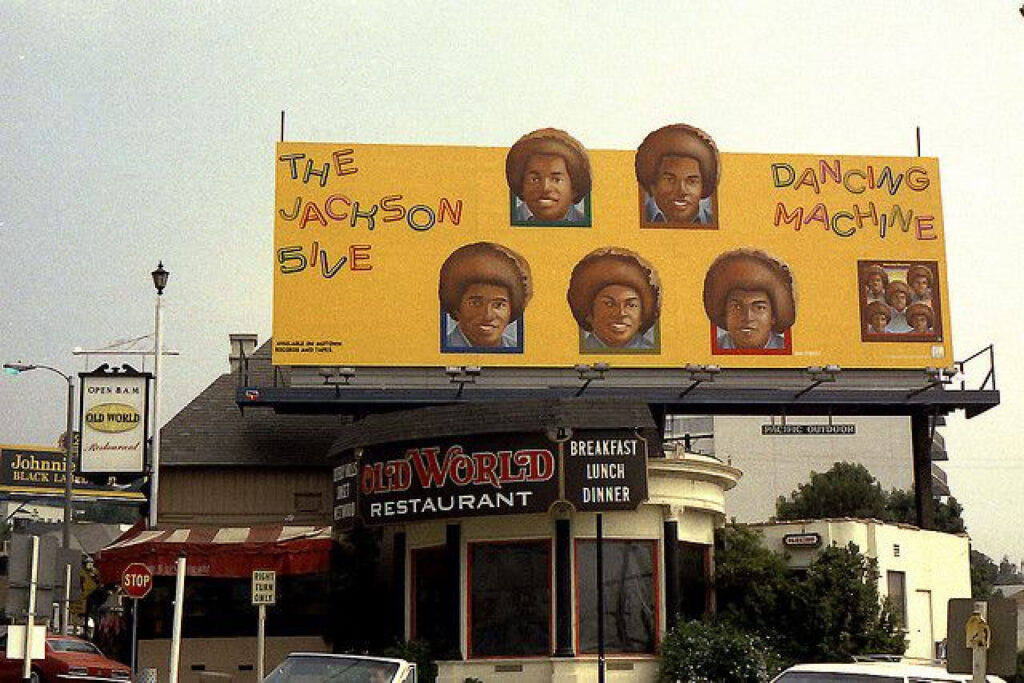 illestacc_'s tweet image. Billboards on the Sunset Strip, 1970-80s.