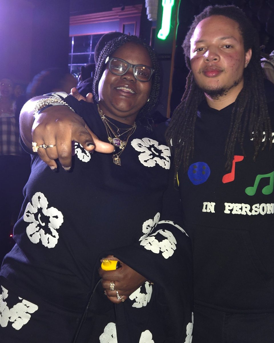 BossBitc33's tweet photo. @Domani great vibes! If you weren't there, you definitely missed a movie! 🤩🎬 I don't own rights to music #DomaniHarris #MovieNight #GoodTimes #Vibes https://t.co/dO7ZZiiMPc