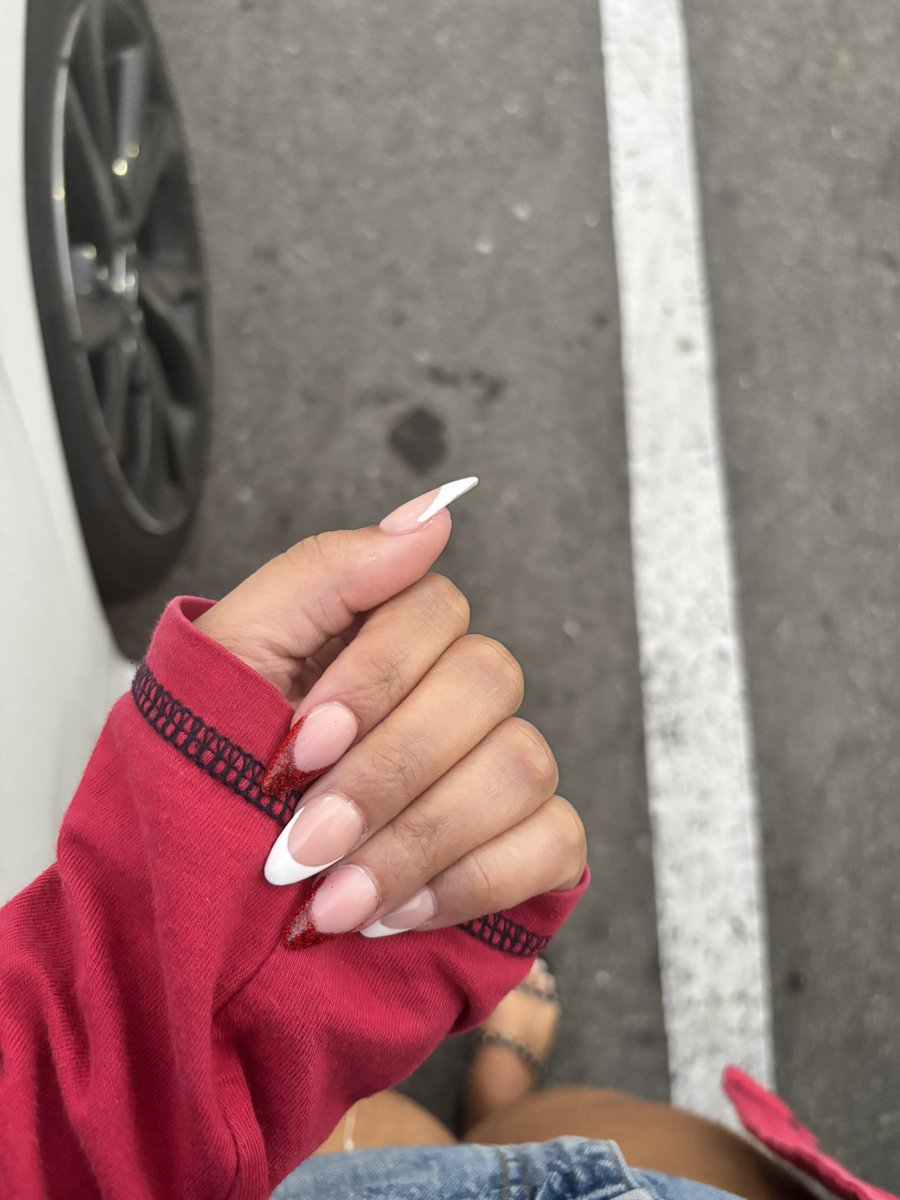 Christmas nails on one of my subs😈