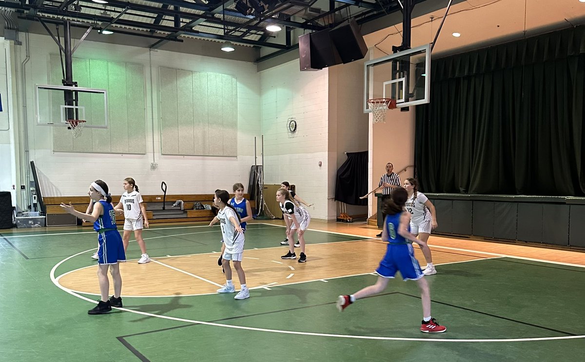 woods_athletics's tweet photo. JV Girls 🏀 works had and plays as a team in their season opening W over Milton! #GoMightyOwls https://t.co/X2uwC6oqYk